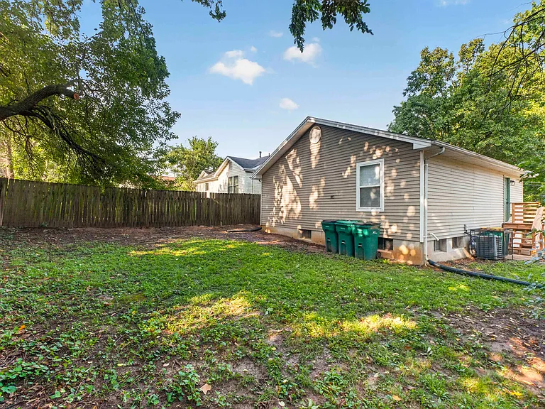 716 Bell Ave — Photo 22