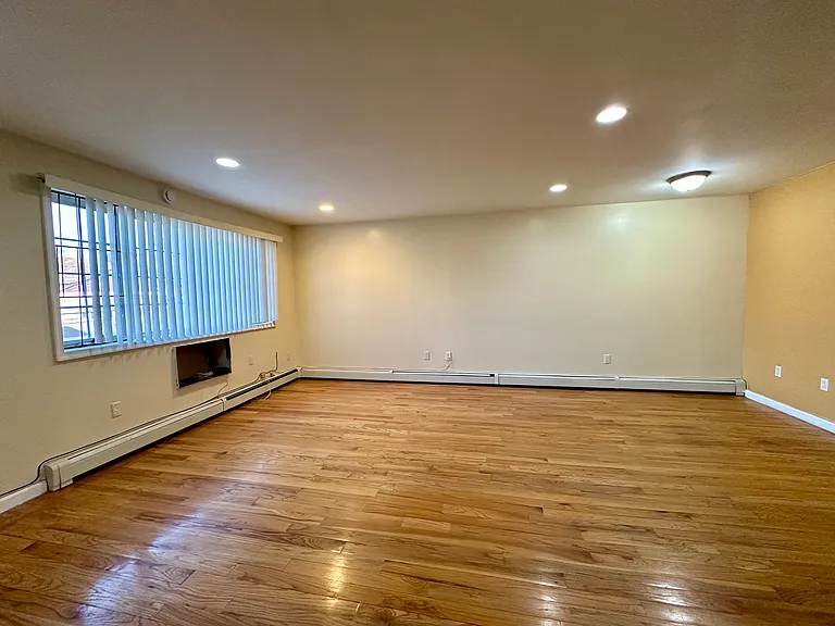 766 Pine St #3 — Photo 3