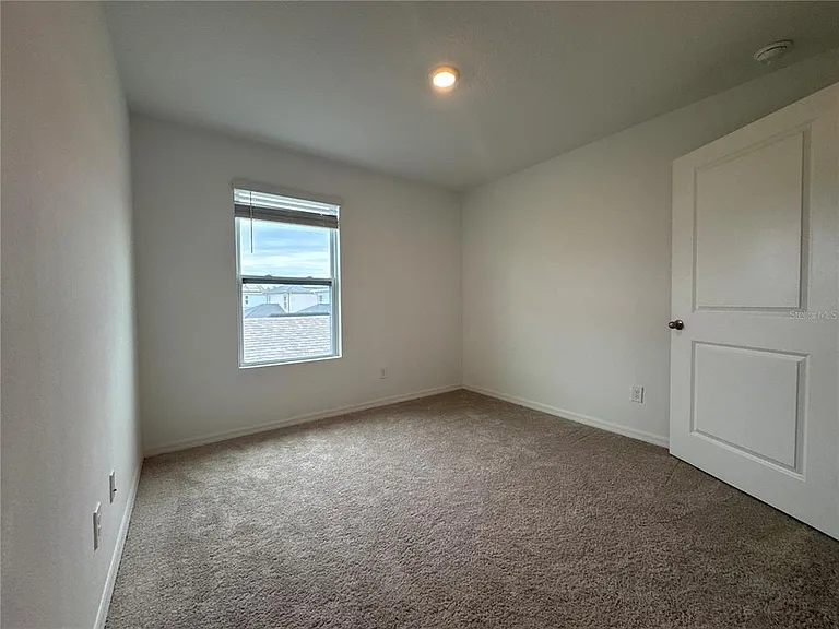 2956 Voyager Ave — Photo 12
