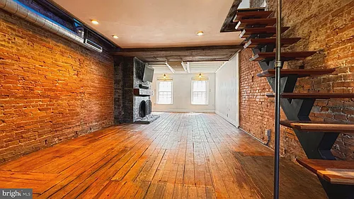 400 S 2nd St #16-404B Photo 1