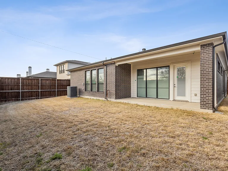 4618 Newmore Ave — Photo 25
