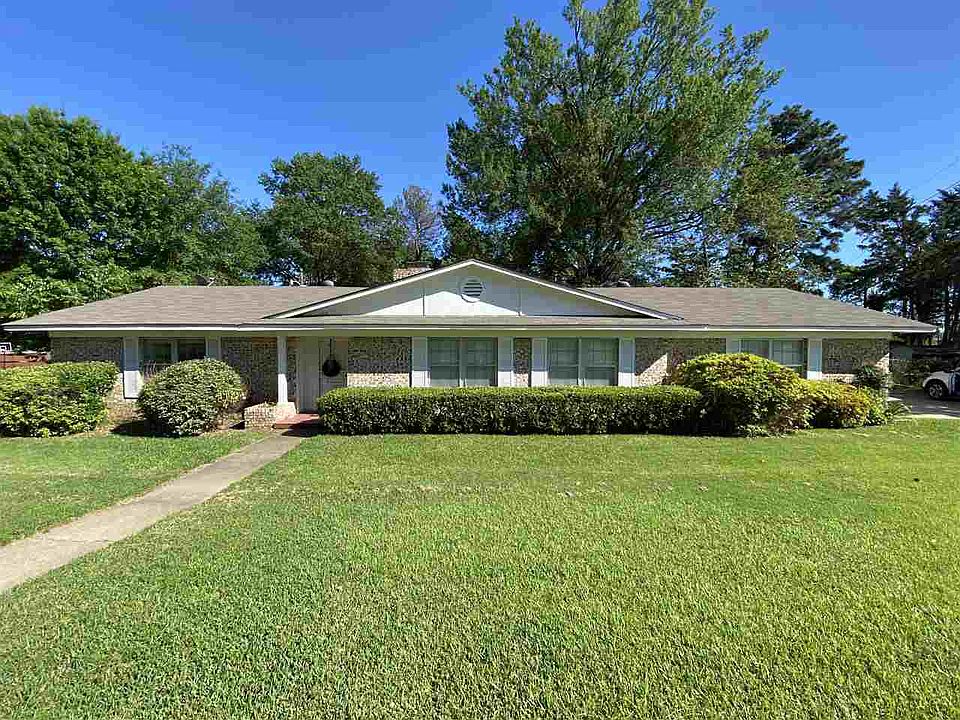 1st image of 23 Meadow Ln