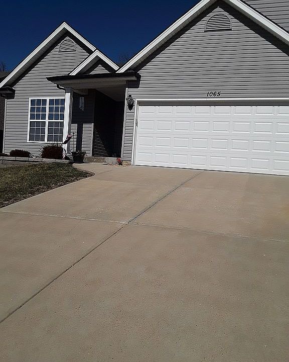 Beautiful inside and out!! 