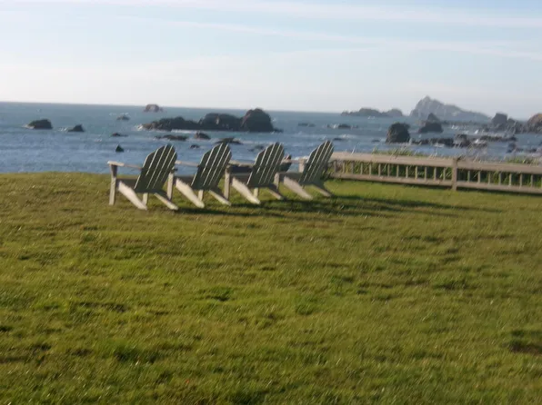 183 Lighthouse Way, Crescent City, CA 95531