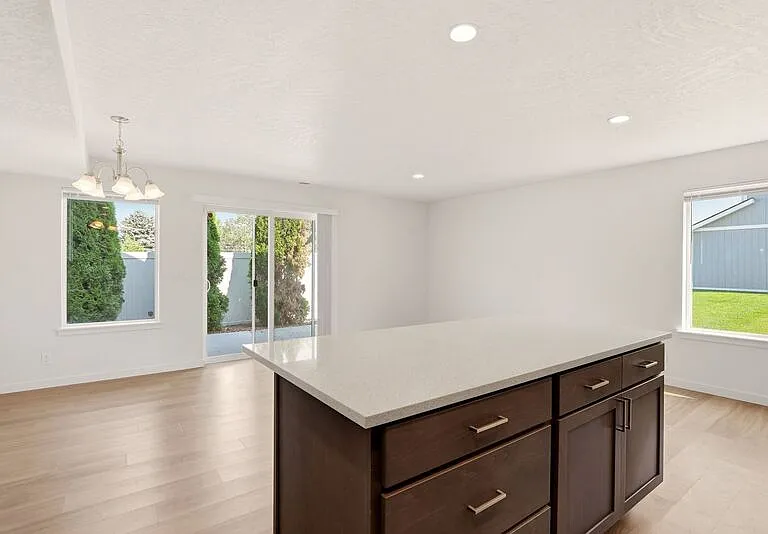 1420 N Michigan Ln #1 — Photo 13