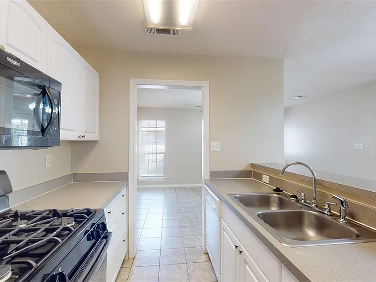 1141 Oney Hervey Dr — Photo 7
