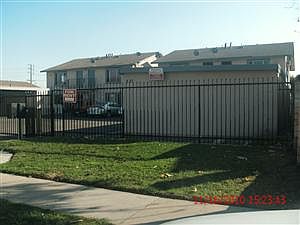 1st image of 227 E 2nd St APT 2