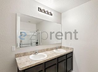 1742 Van Gogh Dr, Auburndale, FL 33823