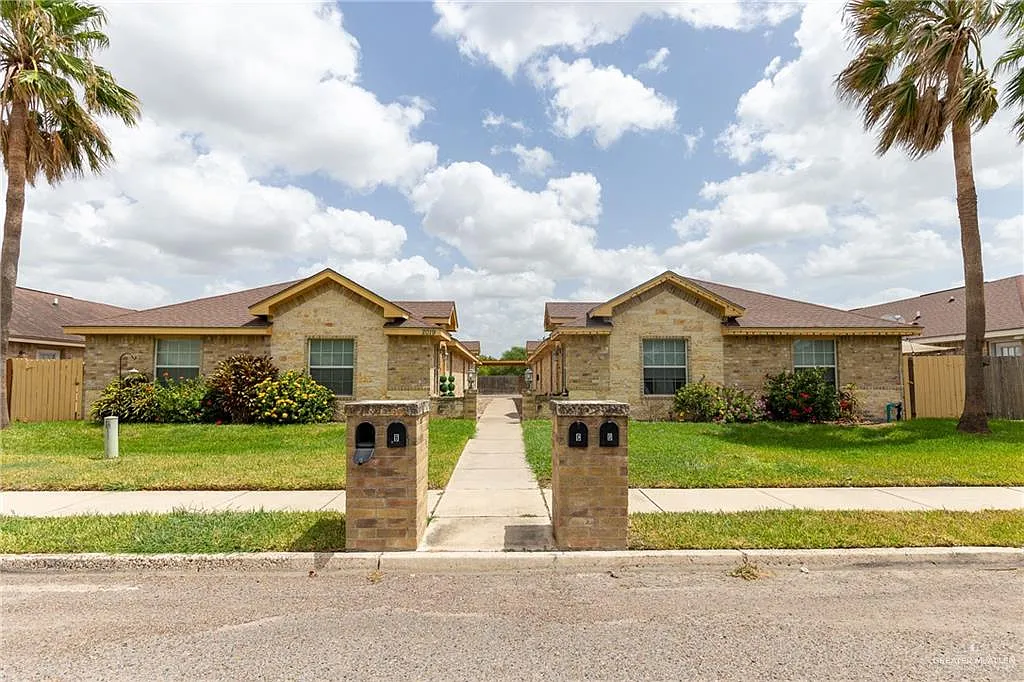 2 bed, 2.0 bath, 994 sqft, $950 — Photo 1