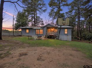 21133 Oak Dr, Larue, TX