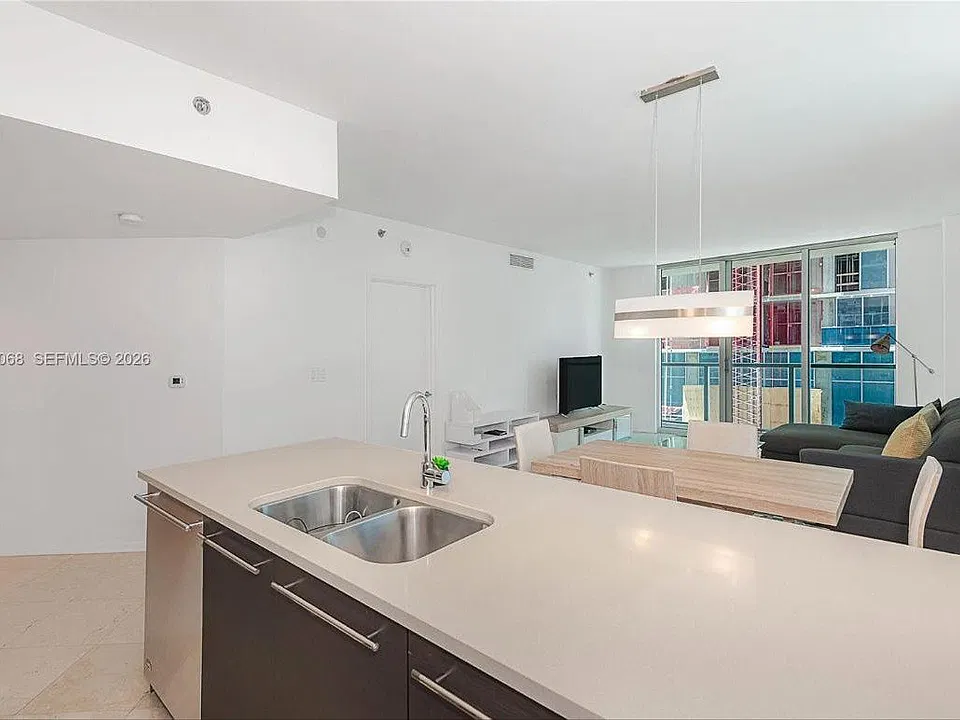 55 SE 6th St #1500