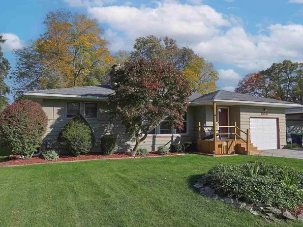 1556 Wilson Ave, Saginaw, MI 48638