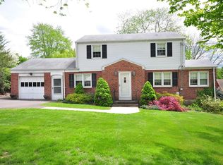 27 Concord Rd, Manchester, CT 06042