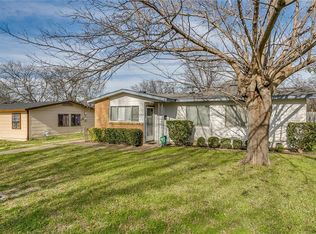 6263 Ava Court Dr, Fort Worth, TX 76112