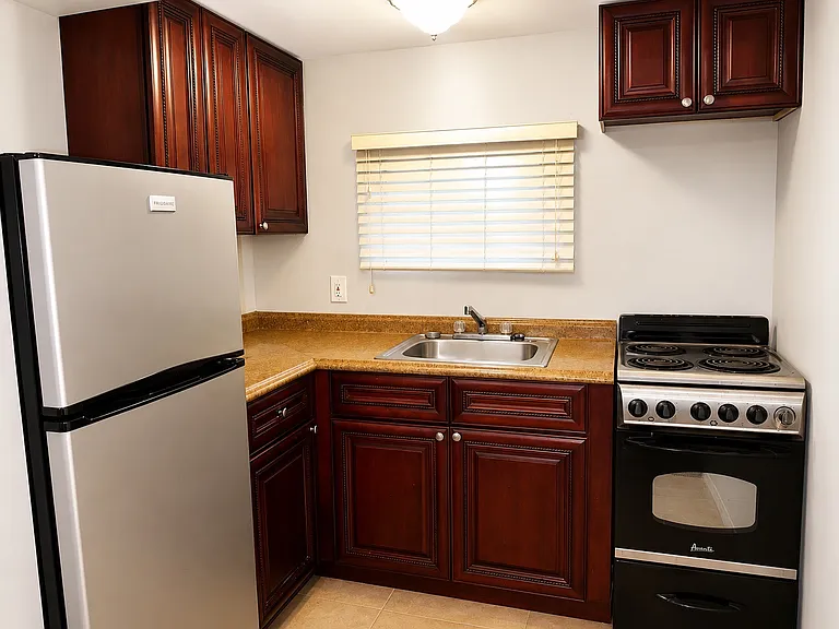 Eff kitchen