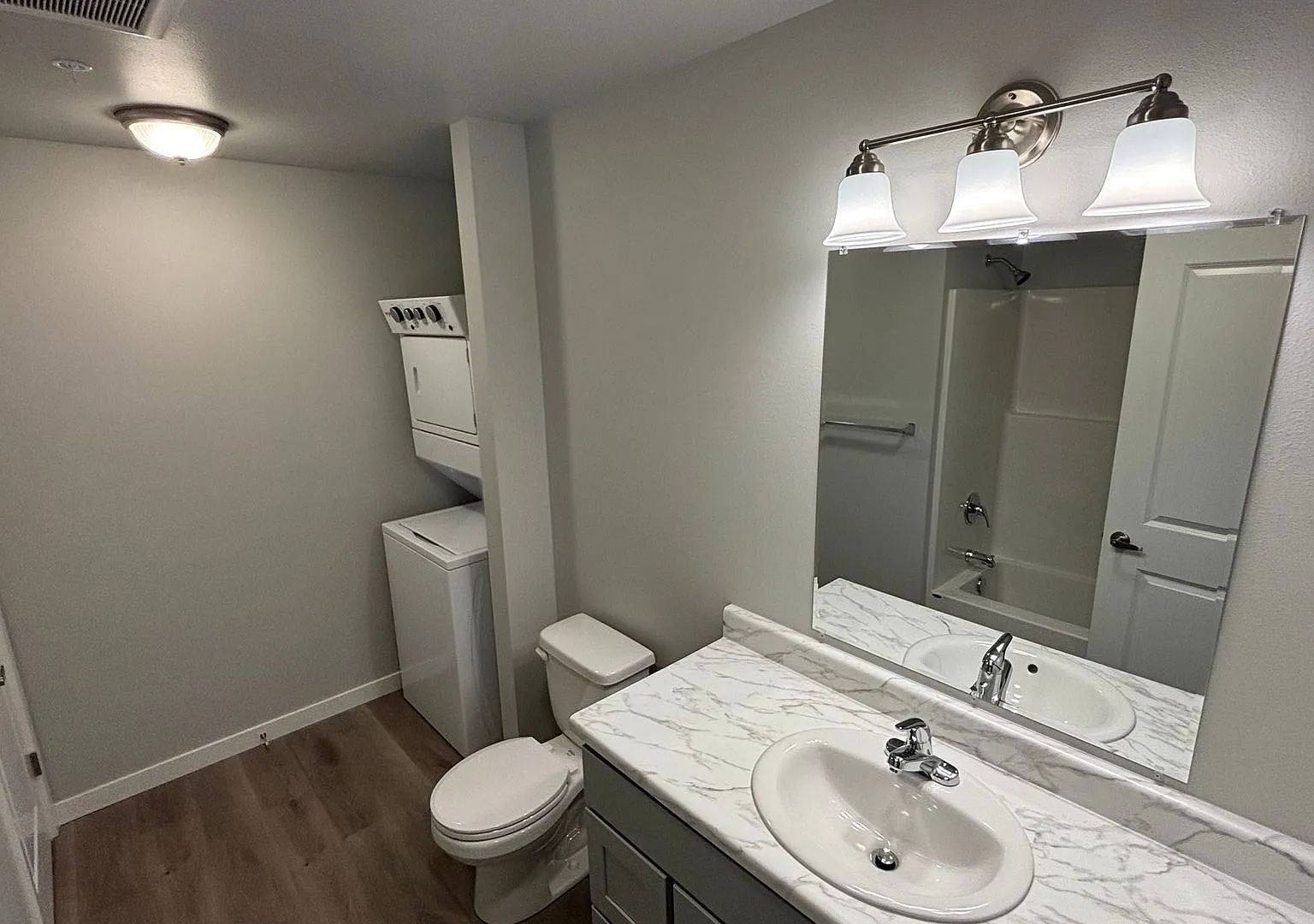 San Francsico Apartments — Photo 3