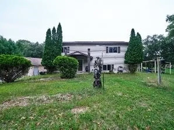 N5620 15th Ave, Mauston, WI 53948