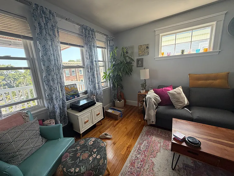 282 Highland Ave #3J — Photo 2