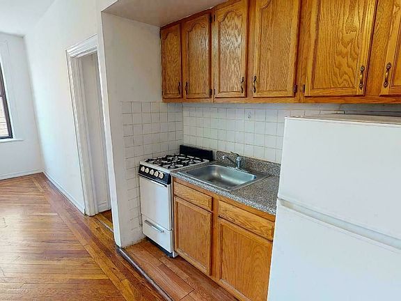 4th image of 108-02 72nd Ave #D5