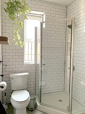 Rented by Compass | media 18