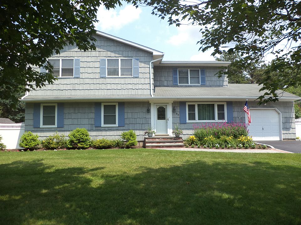 1st image of 93 Henearly Dr