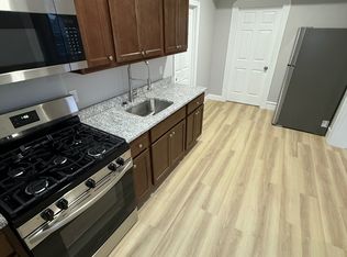 81 Swindells St #2, Fall River, MA 02723