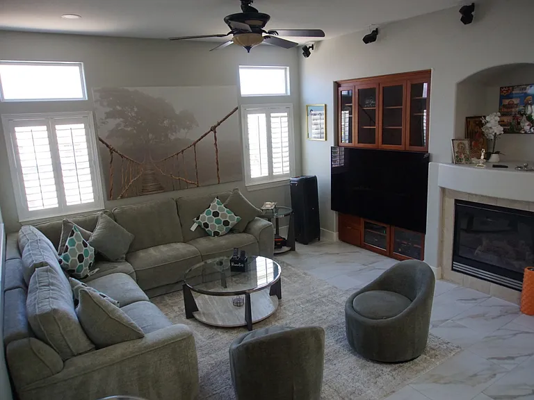 8833 Harding Hall Dr — Photo 13