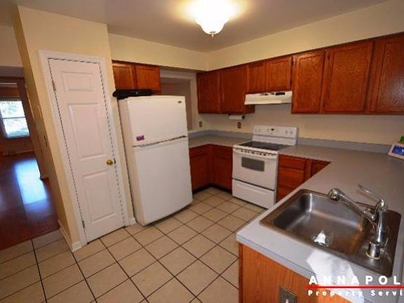 2nd image of 15 Janwall Ct