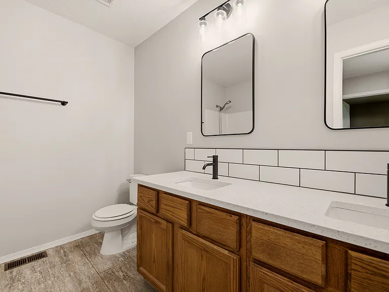 1428 N Rawhide St — Photo 7