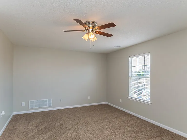 10805 Paul Coleman Dr — Photo 12