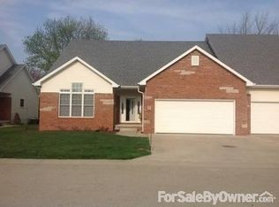 5 Mashie Ct, Springfield, IL 62707