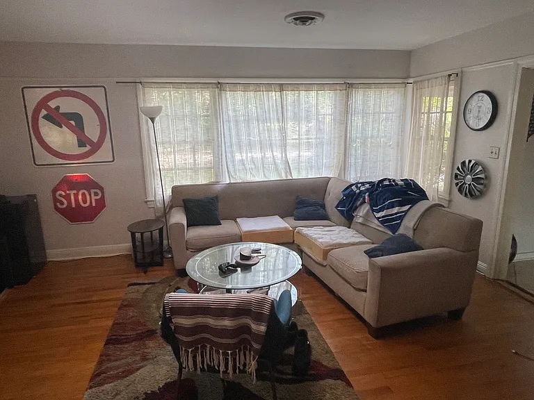 1811 NW 6th Ave — Photo 4