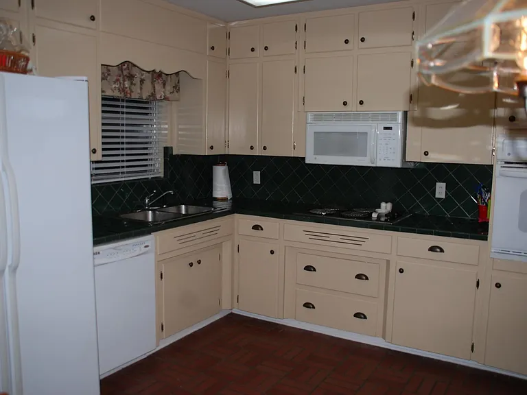 3740 Spearman Dr — Photo 3