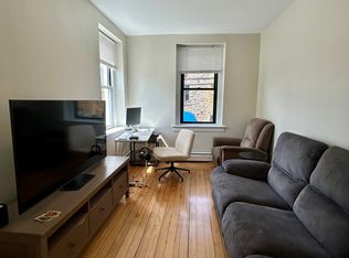 378 Thames St APT 6, Newport, RI 02840