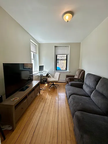 378 Thames St #6 Photo 1