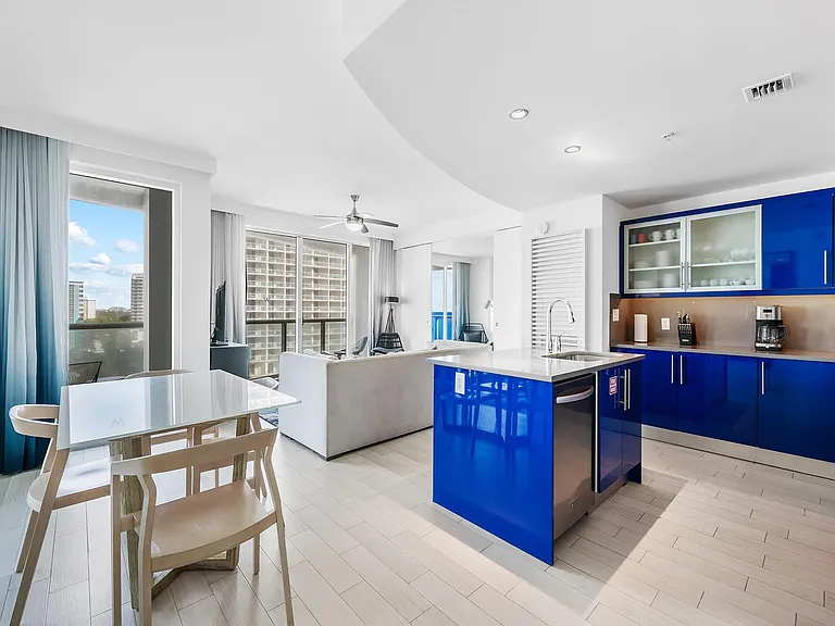 3101 Bayshore Dr #1008 — Photo 2