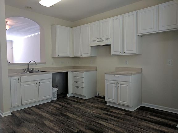 3rd image of 8221 City Loft Ct
