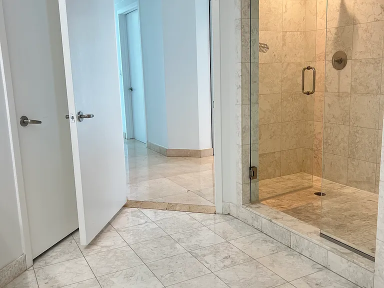1331 Brickell Bay Dr #0 — Photo 5