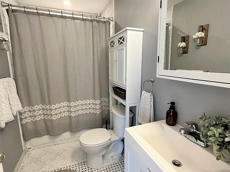49 Pond St #2 — Photo 10