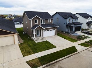 3330 33rd St W, Williston, ND 58801