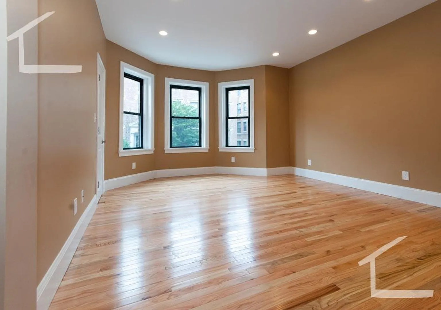 4 Bed/ 2 Bath Available 9/1/26 (Brighton) — Photo 3