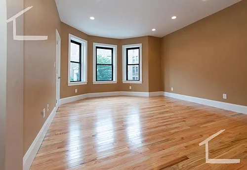 8 Lothian Rd #1 Photo 1