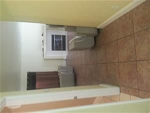 4th image of 11878 Eldridge Ave