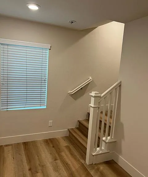 7249 N Maple Rd — Photo 3