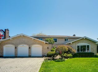 4203 Rutgers Ln, Northbrook, IL 60062