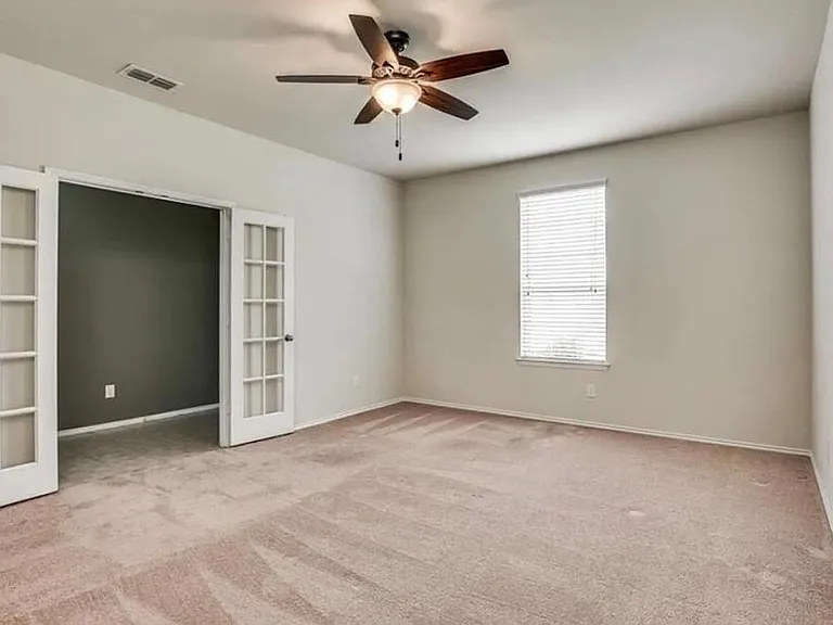 1612 Megan Creek Dr — Photo 16