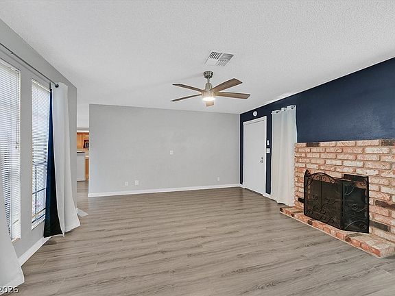 5th image of 505 Raintree Ln