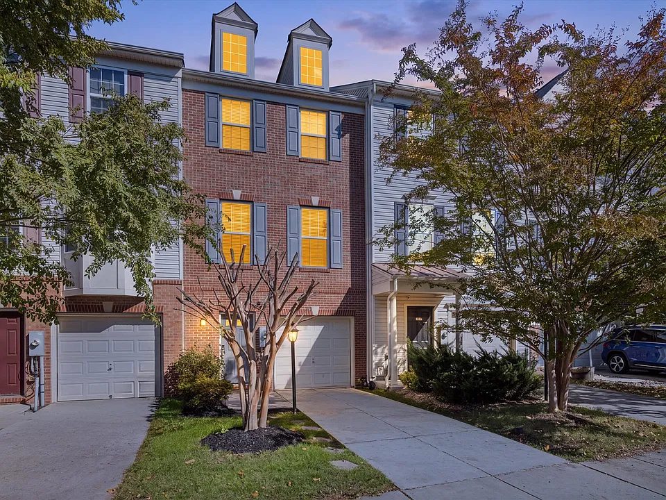 618 Warblers Perch Way