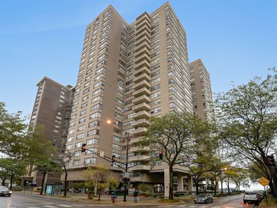 6301 N Sheridan Rd APT 11A, Chicago, IL, 60660