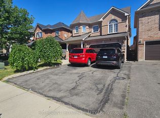 11 Winners Cir, Brampton, ON L7A 1W1